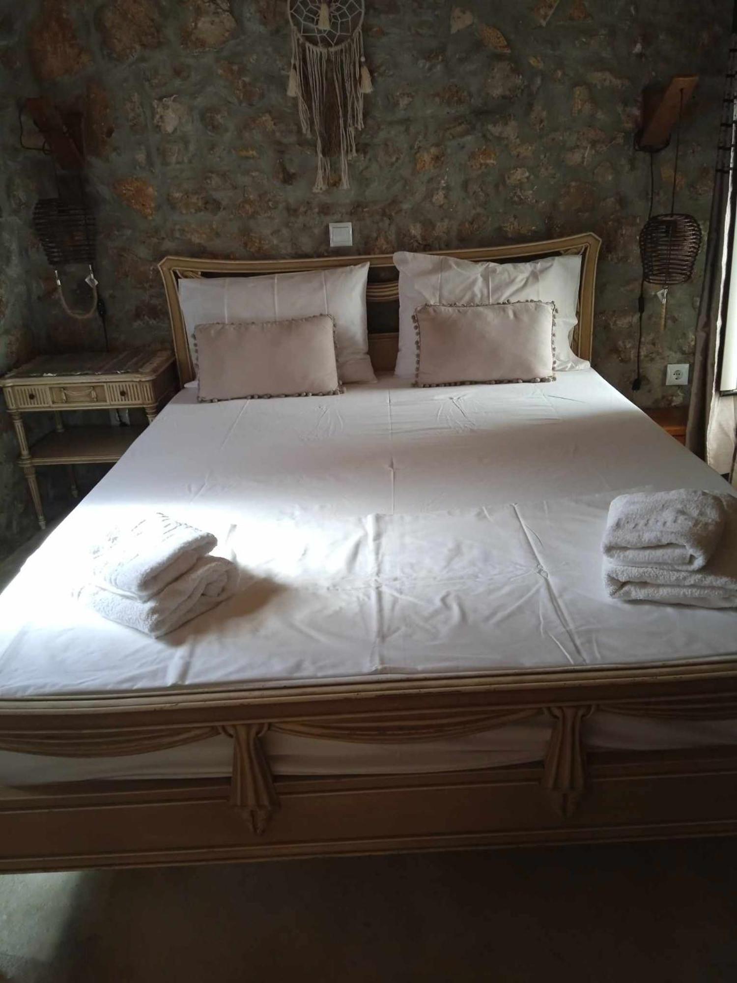 Apartamento Castle Of Himara Habitación foto